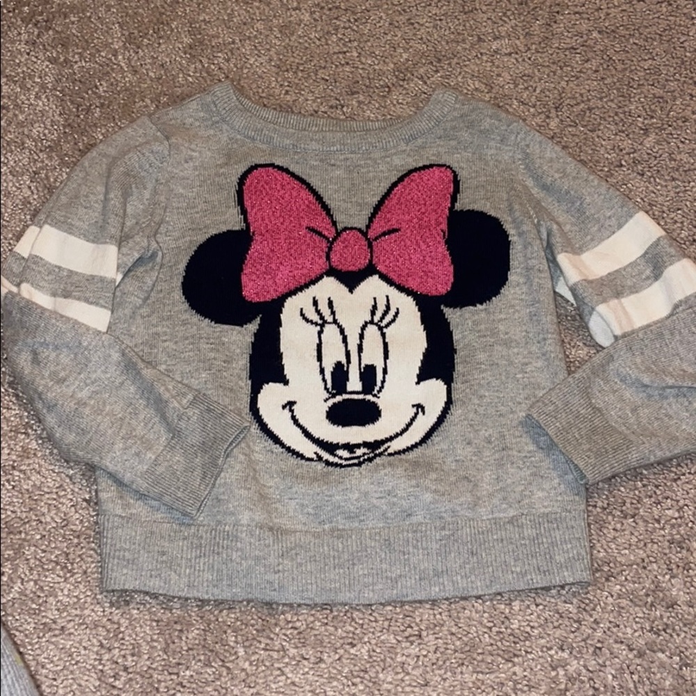 Minnie sweater size 4